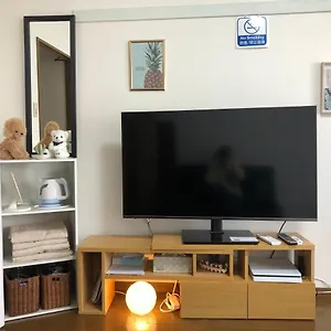 駅南うちやまビルni アパート